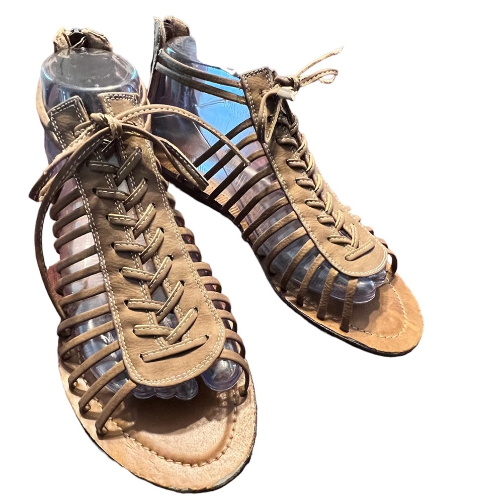 New Directions Tan Open Toe Zip-Up Gladiator Boho Sandals, Size 7M